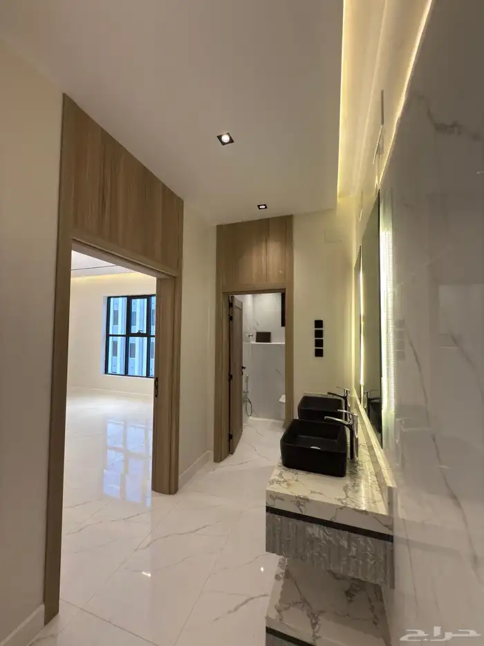 للبيع شقق سكنية بمساحات واسعة بالقرب من مطار ابها 5
