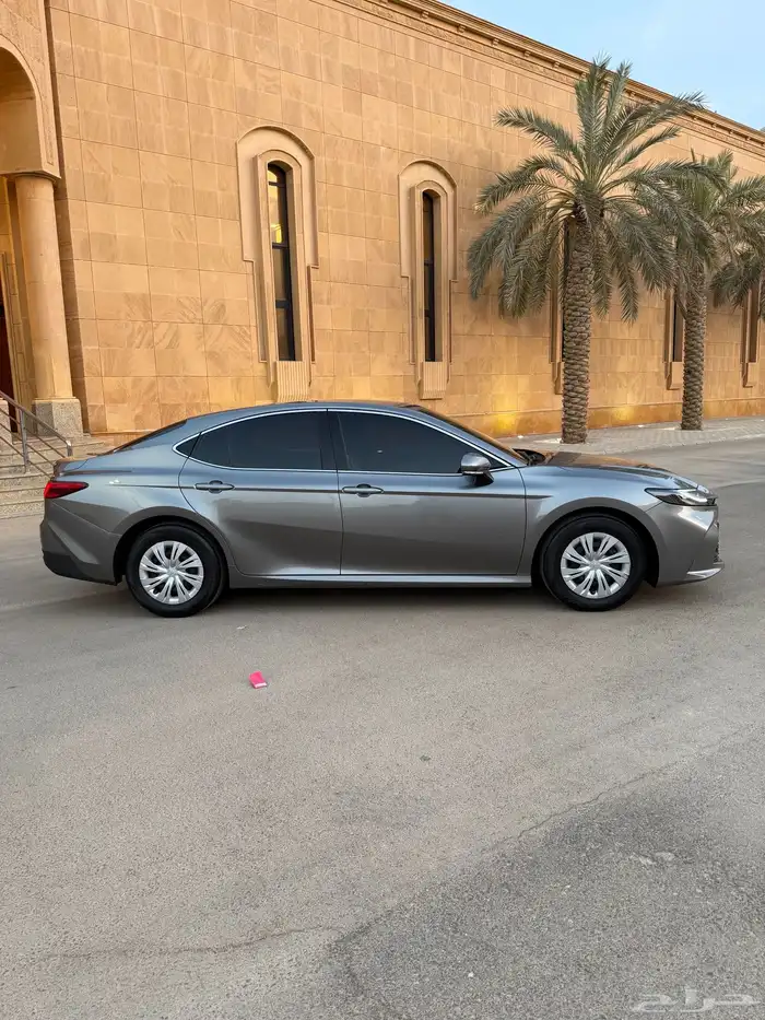 كامري E 2025 استاندر 9