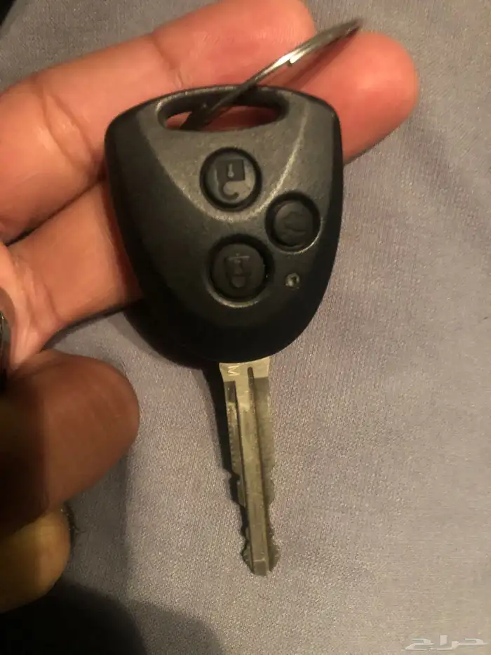 للبيع مفتاح ريموت تيوتا يارس اصلي وكالة للبيع مفتاح النترا 3