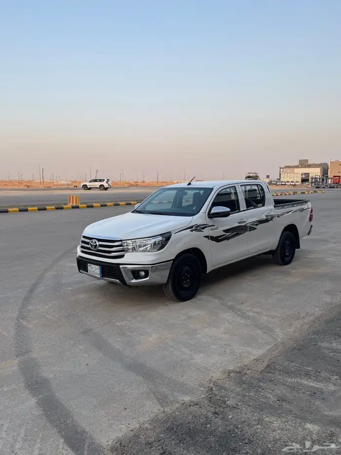 هايلوكس 2021 GLX بنزين 1