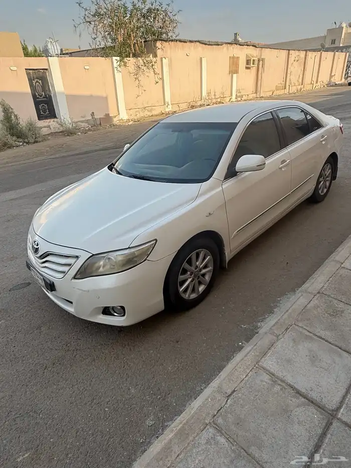 كامري 2010 GLX بدون فتحة للبيع 1