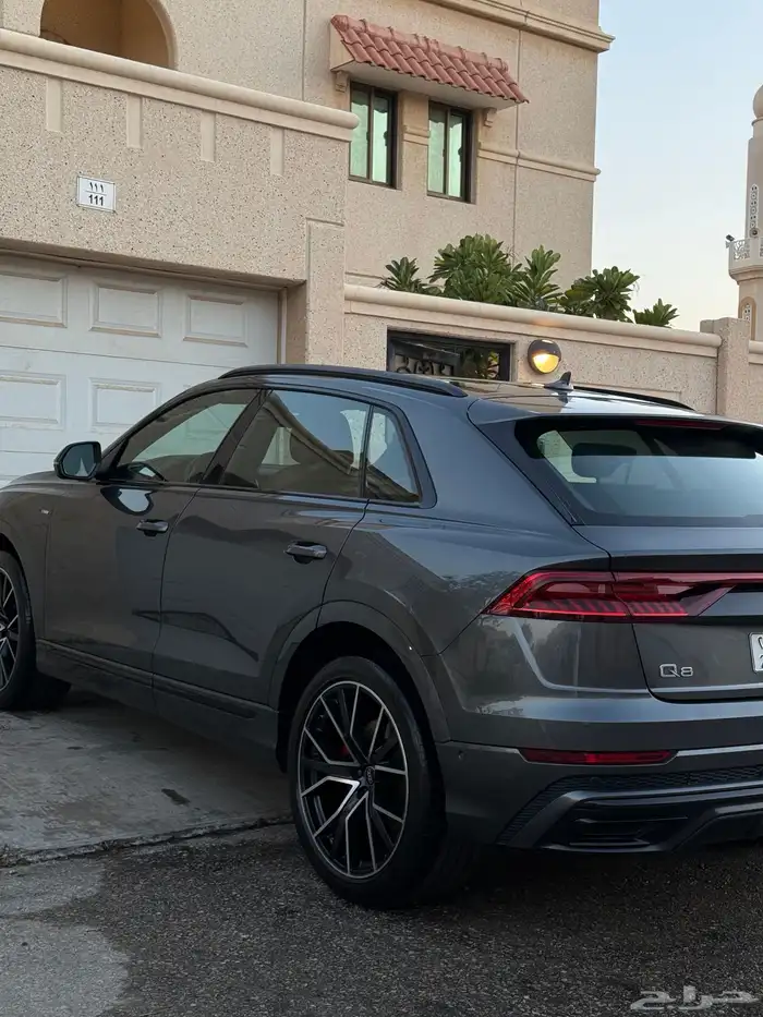 جيب أودي Audi Q8 black addition 2023 نظيف 3