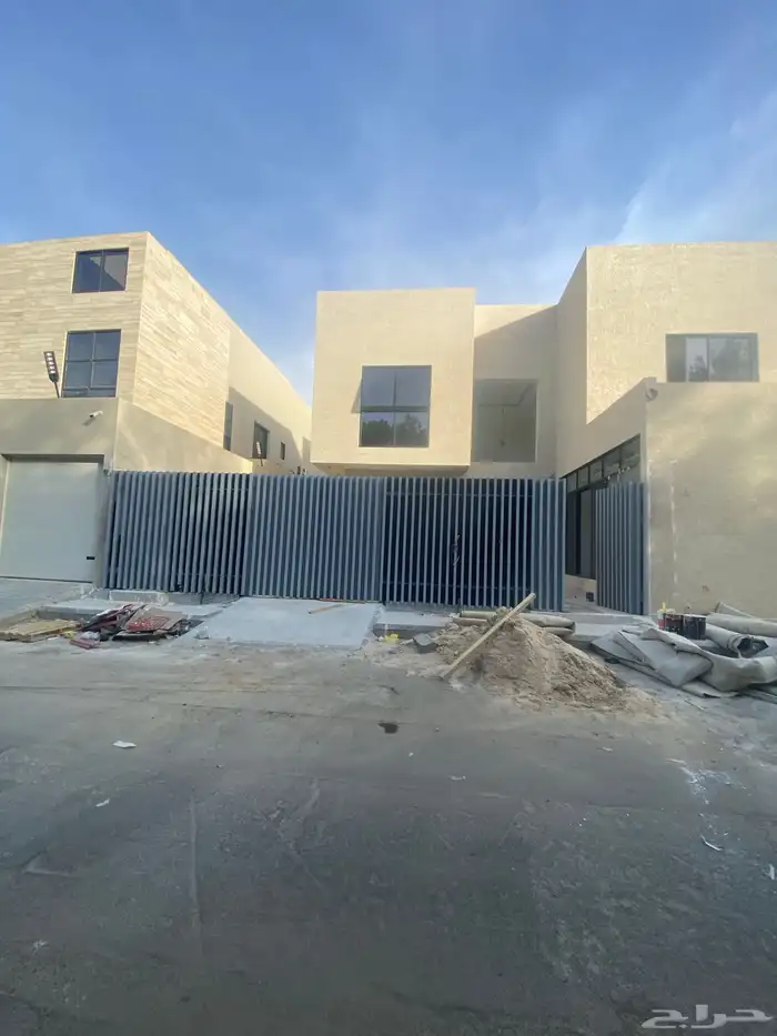 باب حديد 1