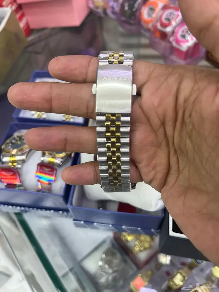 ساعة يد ماركة Arimax 2
