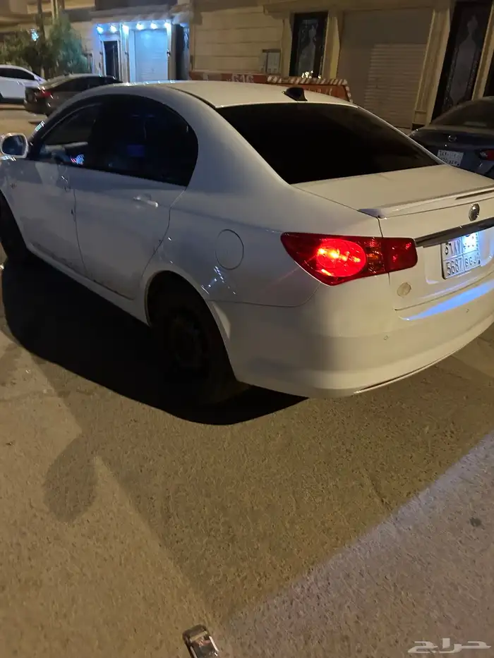 ام جي s350للبيع السيارة دق سلف امشي موتر أحتاج فحص دوري 1