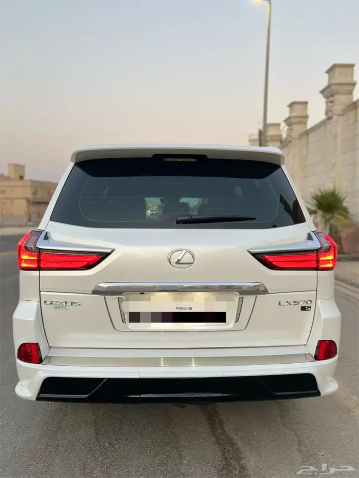 جيب لكزس LX570 فلDD ممشى قليل 2021 قمة النظافة سعودي وكالة 16