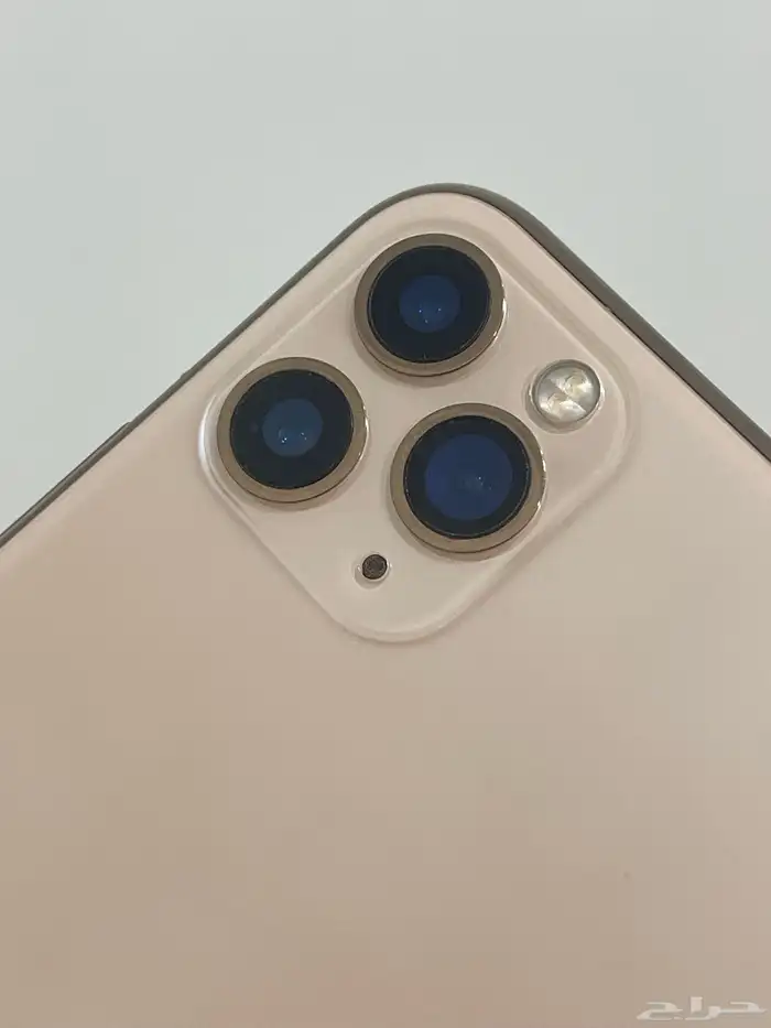 ايفون 11 بروماكس 256 ذهبي بطاريه 100 2