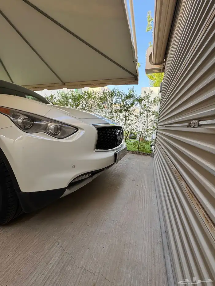 إنفينتي QX70 موديل 2020 6