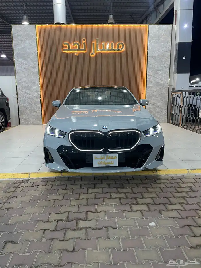 بي إم دبليو 520 موديل 2024 فل كامل Kit M 1
