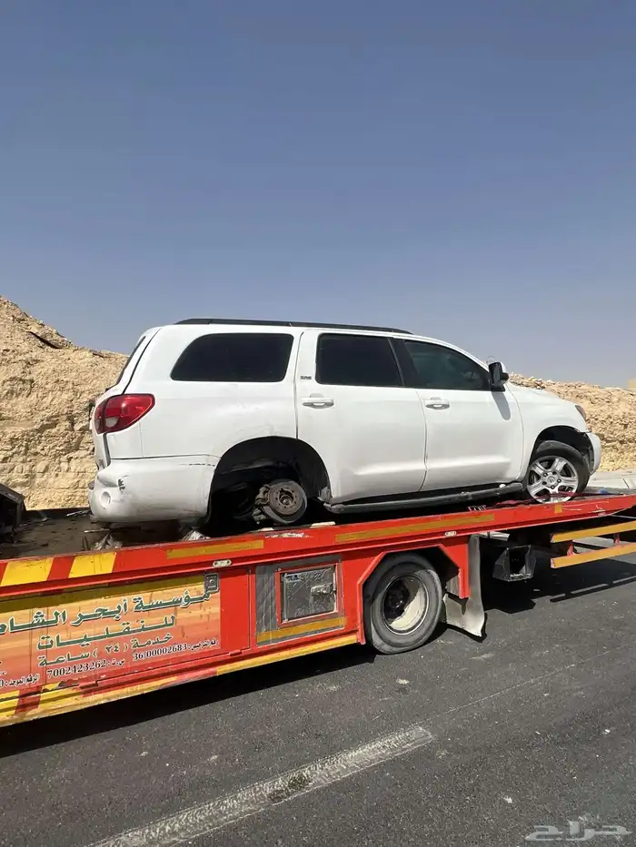 للبيع سيارة نوع سكويا موديل 11 مصدوم 2