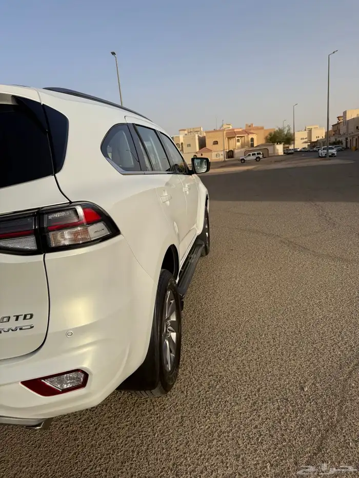 يو ام اكس 2022 9