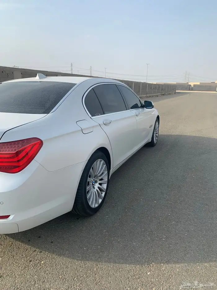 بي ام دبليو 730 2