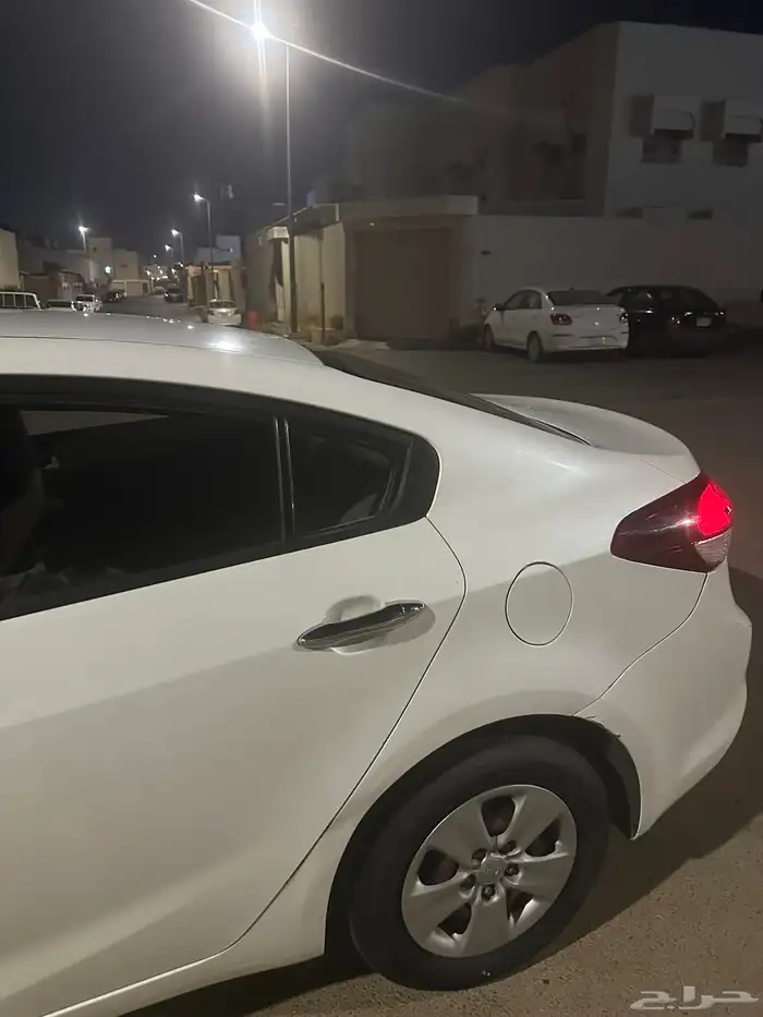 سيراتو كيا 2018 اللون أبيض ممشى 313500 6
