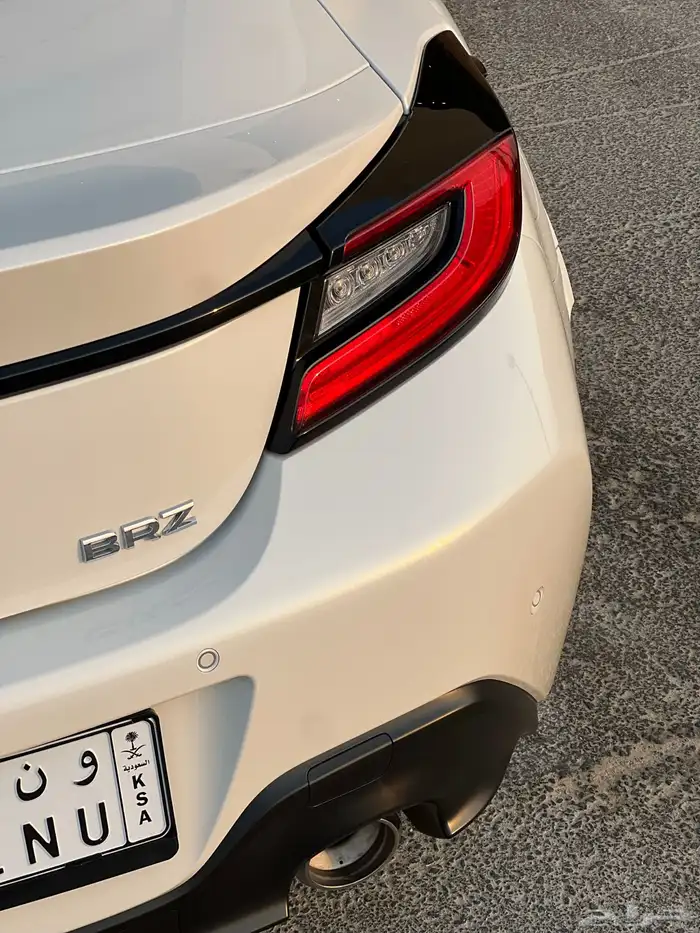 سوبارو BRZ 2024 17