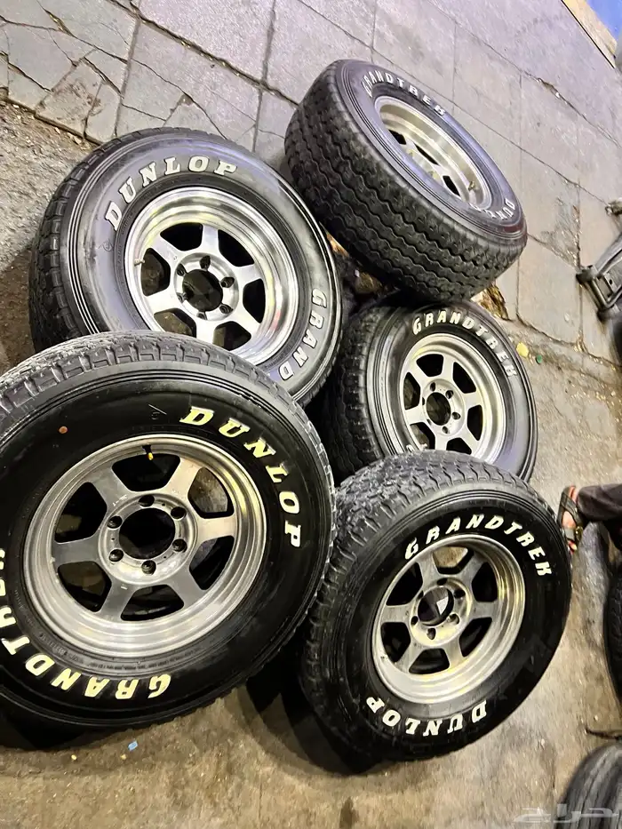 جنوط ريس مع كفرات دنلوب وكاله مقاس 275 70 16 1