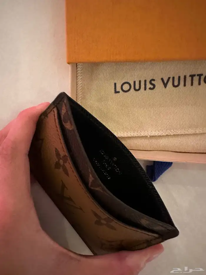 خاتم ميسيكا  سلسال بولقري  محفظه LV 8