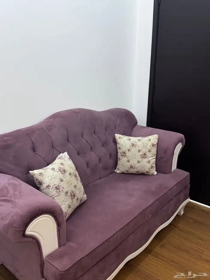 كنب للبيع مع طاولة طعام 0