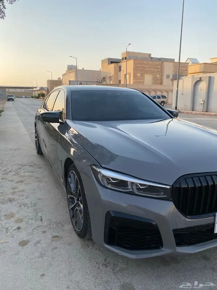 بي ام دبليو الفئة السابعه 2016 9