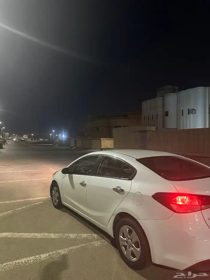 سيراتو كيا 2018 اللون أبيض ممشى 313500 2