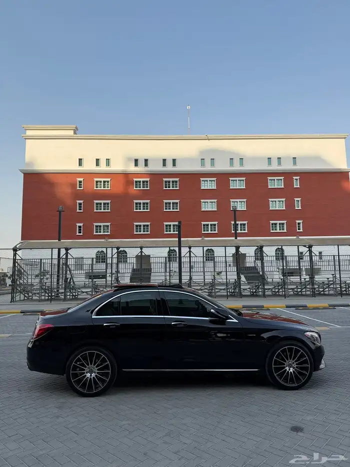 مارسيدس 2015 c 300 نظيف 9