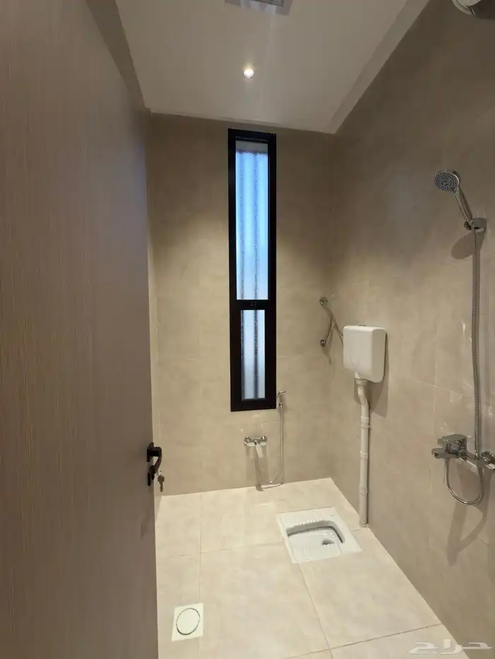 للبيع فلل مودرن بتصميم حديث بموقع مميز ومكتمل الخدمات 36