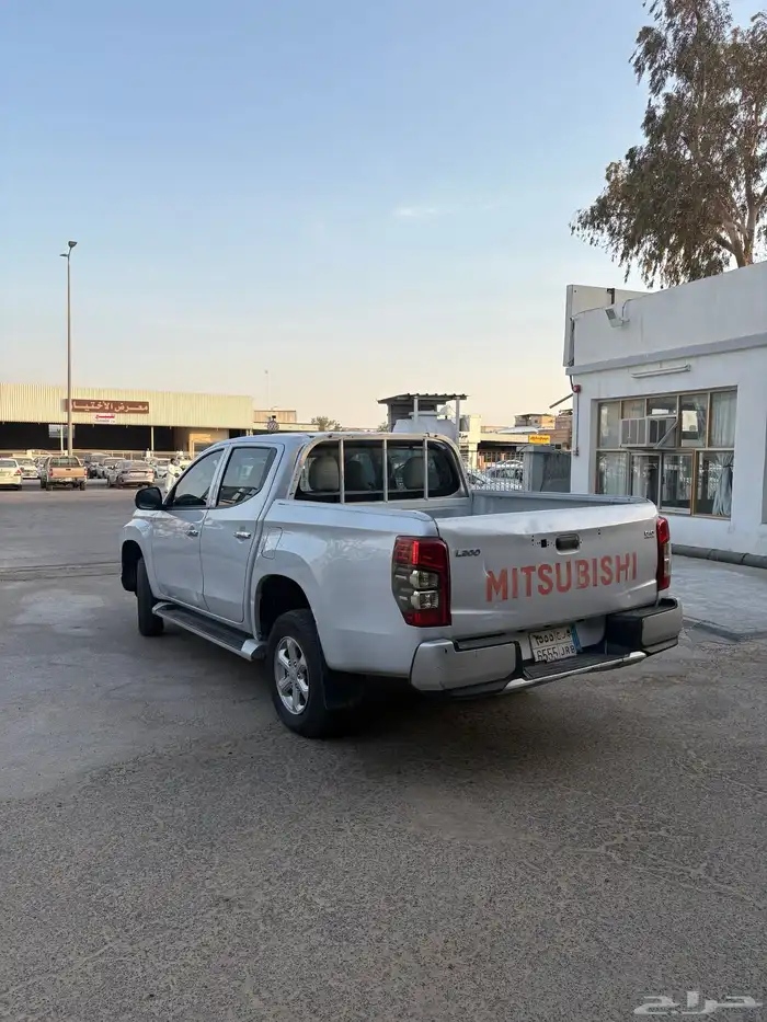 ميتسوبيشي L200-2020 4