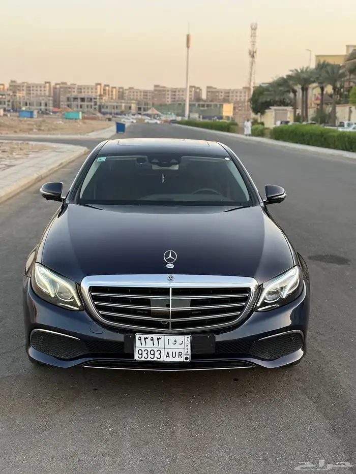 مرسيدس للبيع E300 اللون كحلي 2020 ممشى قليل 0