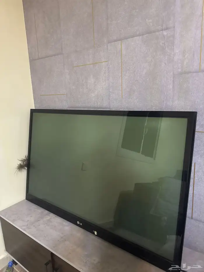 تلفزيون LG كبير 0
