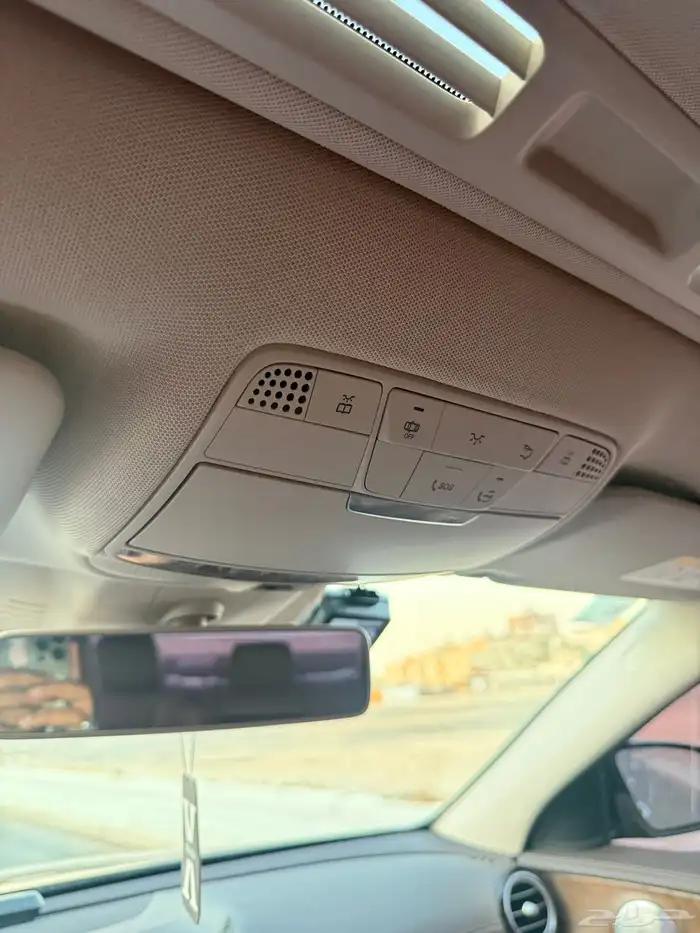 مرسيدس للبيع E300 اللون كحلي 2020 ممشى قليل 47