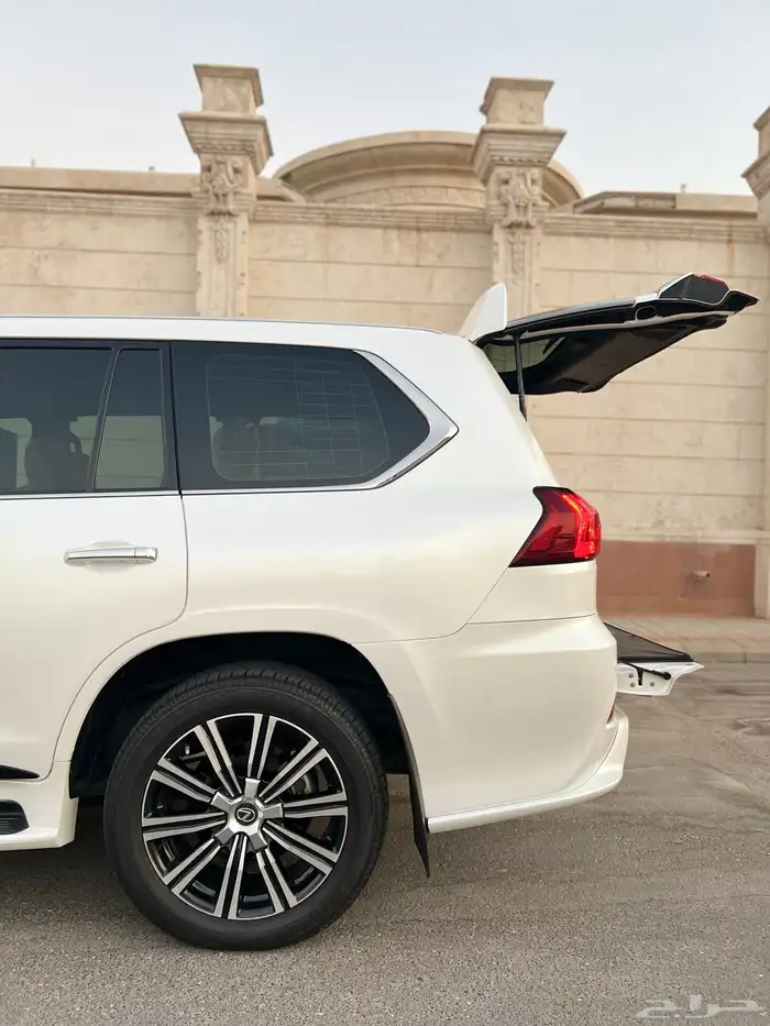جيب لكزس LX570 فلDD ممشى قليل 2021 قمة النظافة سعودي وكالة 43