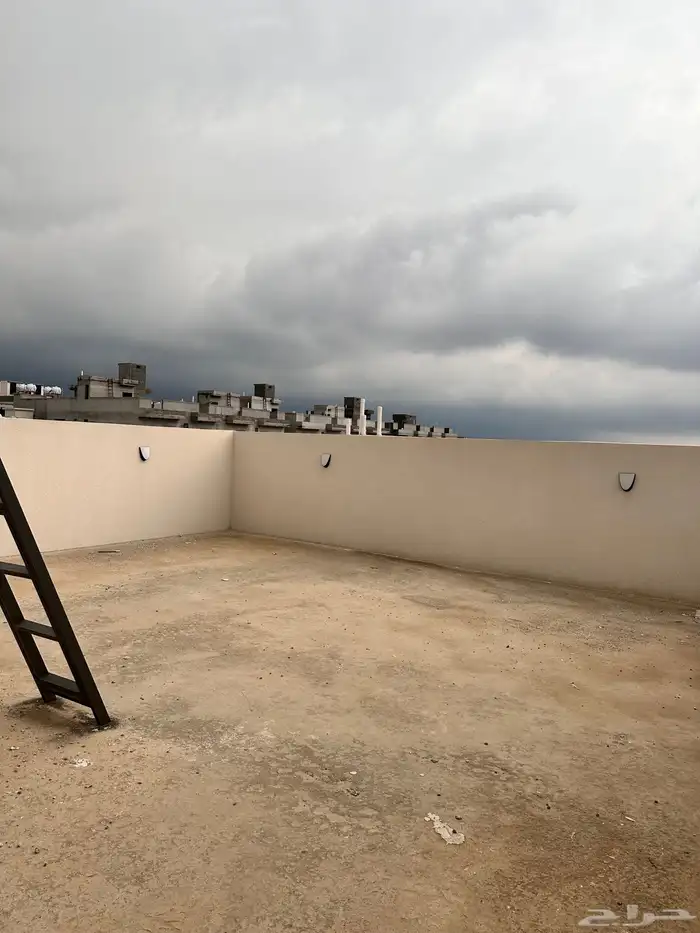 للبيع شقق وسيعه فاخره جدا موقع متميز 22