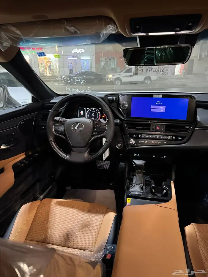 لكزس ES350 فئة DD بنزين 2025 6