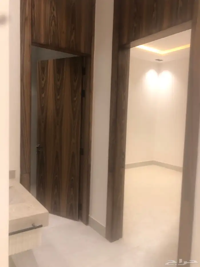 فيلا للإيجار حي المرجان 10