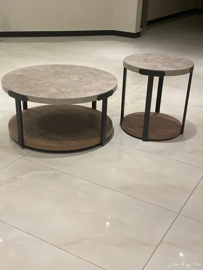 طاولة قهوة مع خدمه 3