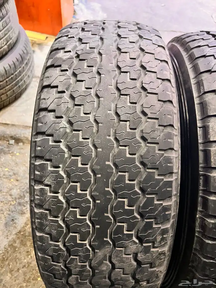 جنوط ريس مع كفرات دنلوب وكاله مقاس 275 70 16 14