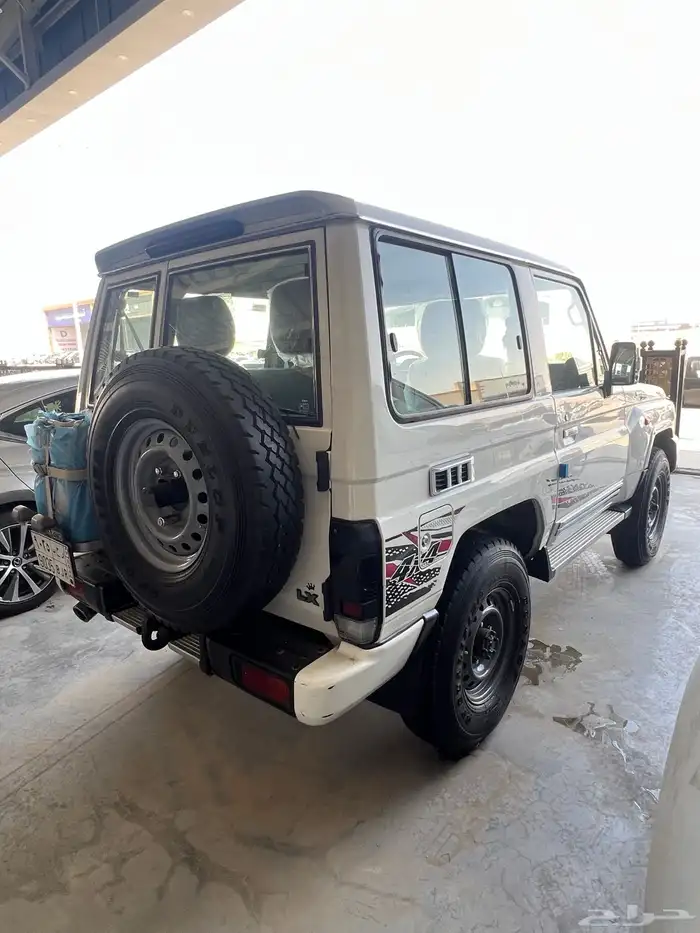 ربع 2023 بريمي ابيض 11