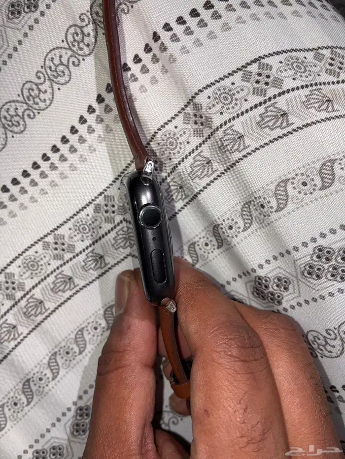 ساعه ابل واتش اصليه الاصدار 6 2