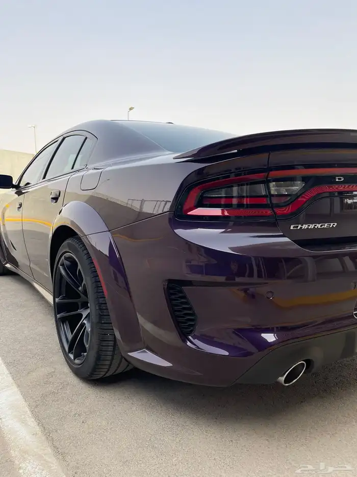 تشارجر هيلكات 2022 وارد بترومين ممشى قليل لون نادر hellcat 9
