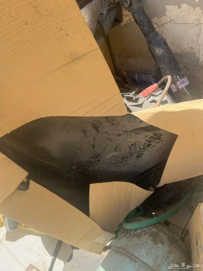 رفرف مازدا وشمعتبن اكسنت للبيع على السوم 1