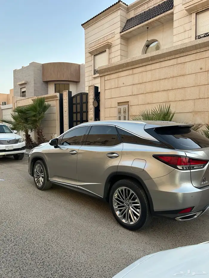 لكزس RX 350 موديل 2022 7