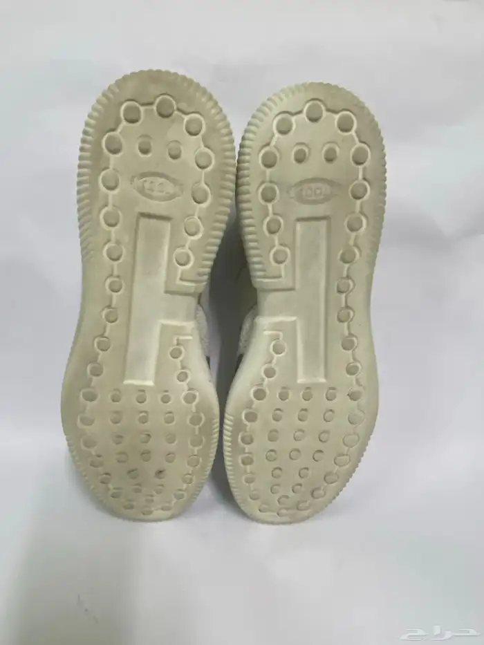 حذاء سنكرز ماركة تودز tods مقاس 44 5