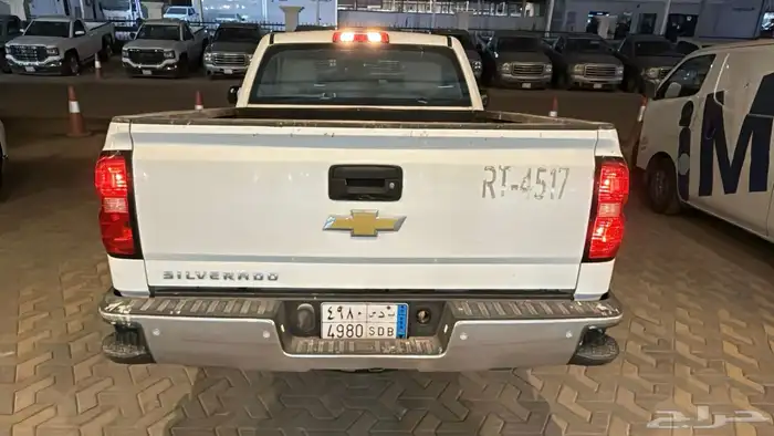 سلفرادو 6 سلندر 2018 دبل ممشى قليل ونظيف جدا للبيع المستعجل 3