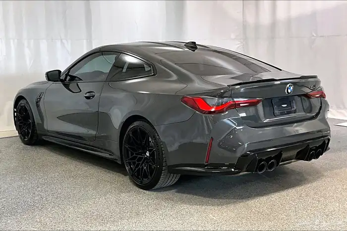 2022 BMW M4 COMPETITION Premium Package 2