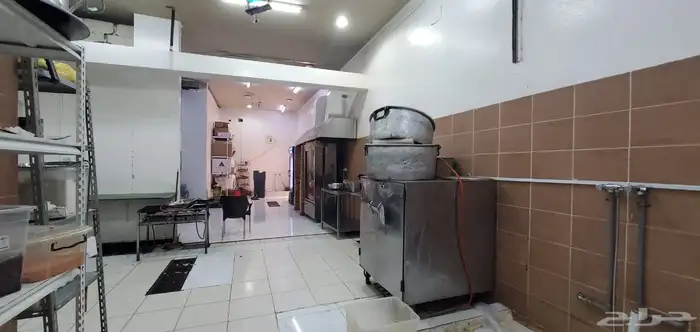 مطعم مطبخ مجبوس للبيع بجميع اغراضه 9