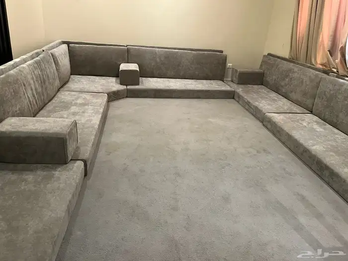 اثاث في حاله ممتازه للبيع مدخلين وجلسه ارضيه التفاهم واتس 2