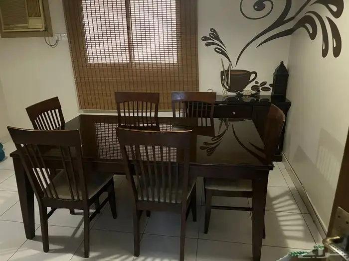 طاولة طعام مع نيش من هوم سنتر 0