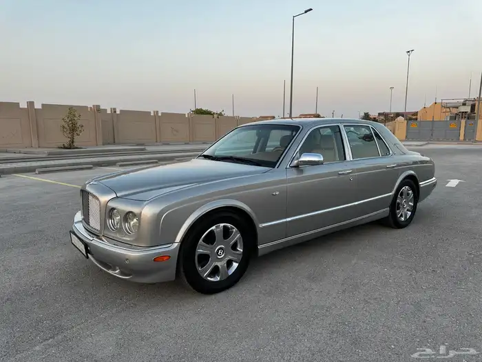 بنتلي أرناج كلاسيك مخزن لعشاق النوادر والتميز 0