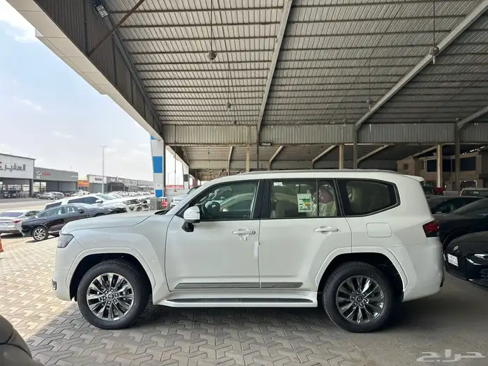 تويوتا GXR L4 2025 جديد سعودي لوحة 3