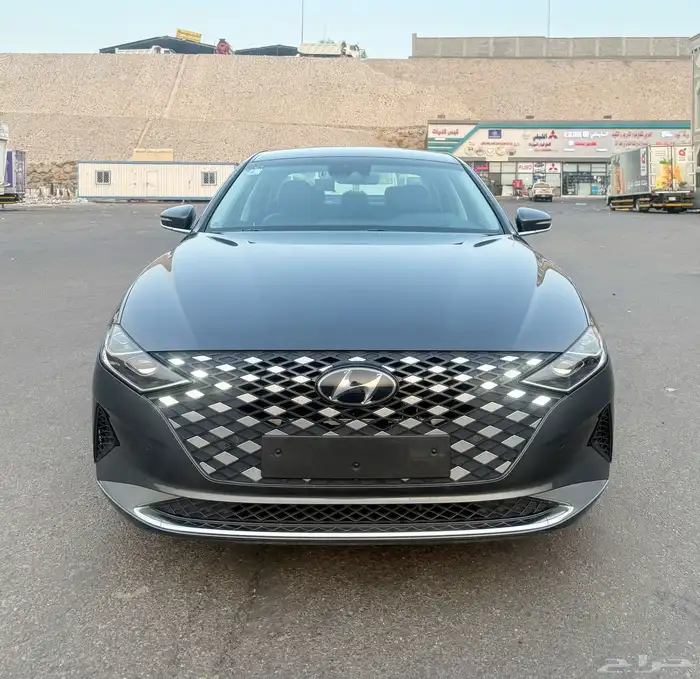 هونداي ازيرا 2020 ( بنزين ) فل كامل شبه جديدة للبيع 1