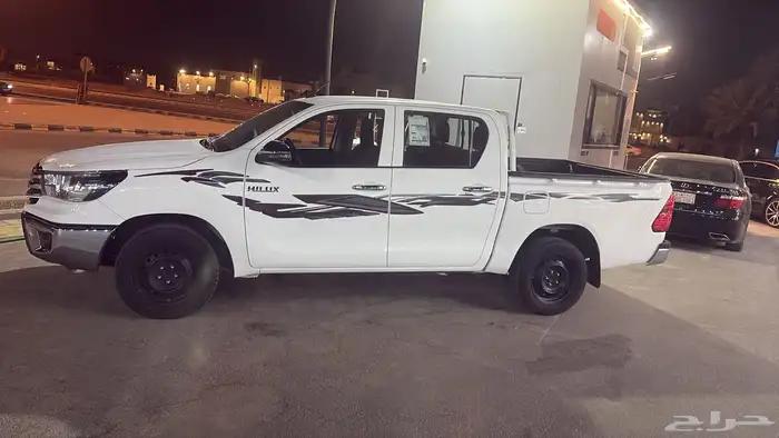 هايلوكس بانزين 2021 بدون دبل 4